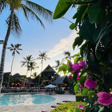 Palumboreef Beach Resort Uroa Esterno foto