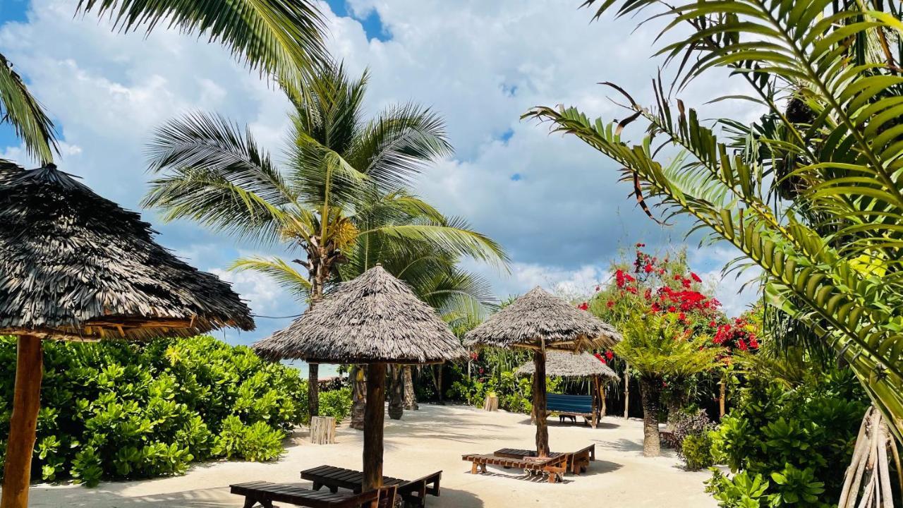 Palumboreef Beach Resort Uroa Esterno foto