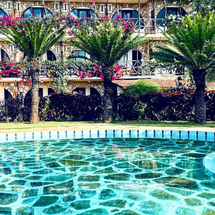 Palumboreef Beach Resort Uroa Esterno foto