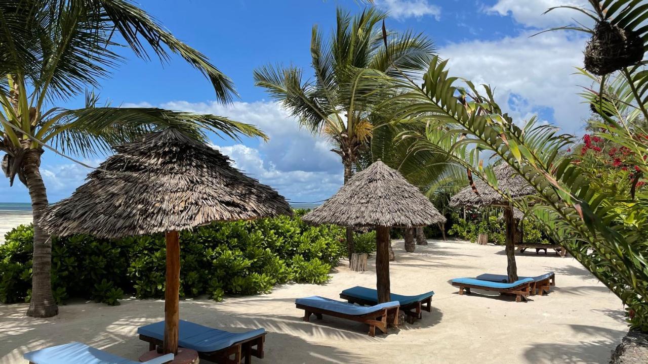 Palumboreef Beach Resort Uroa Esterno foto