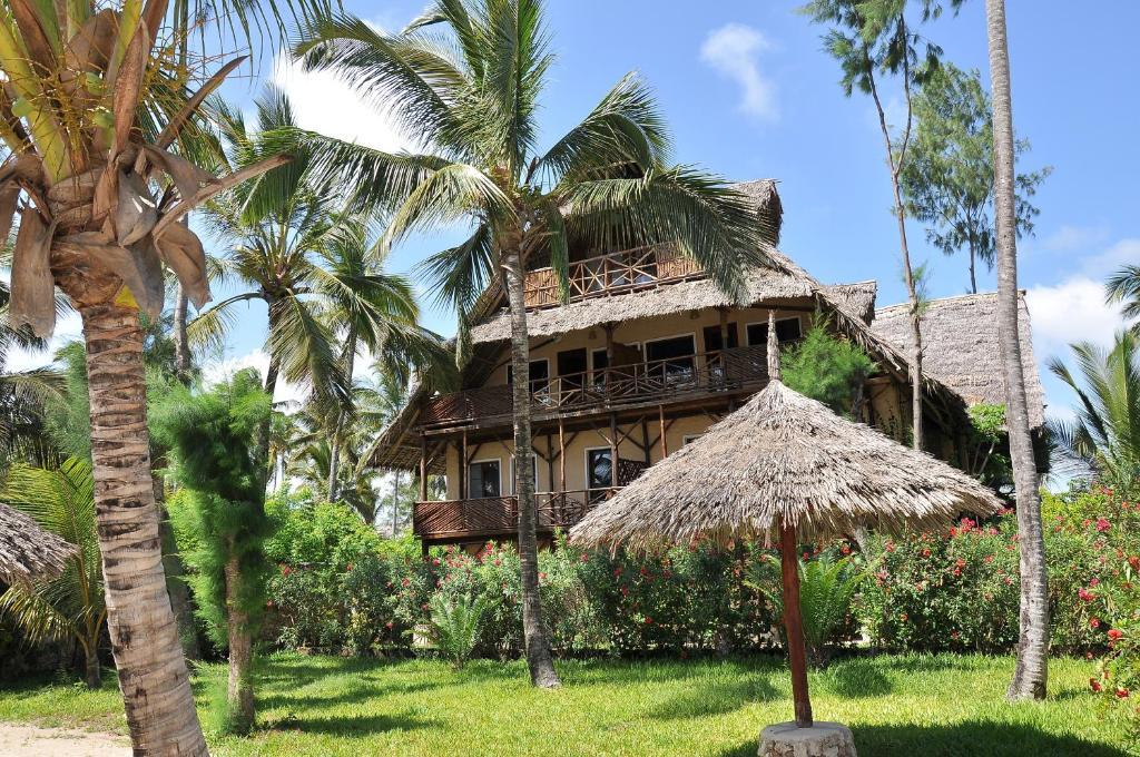 Palumboreef Beach Resort Uroa Esterno foto